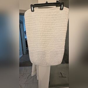 Quince Two White Organic Cotton Standard Shams Like New!